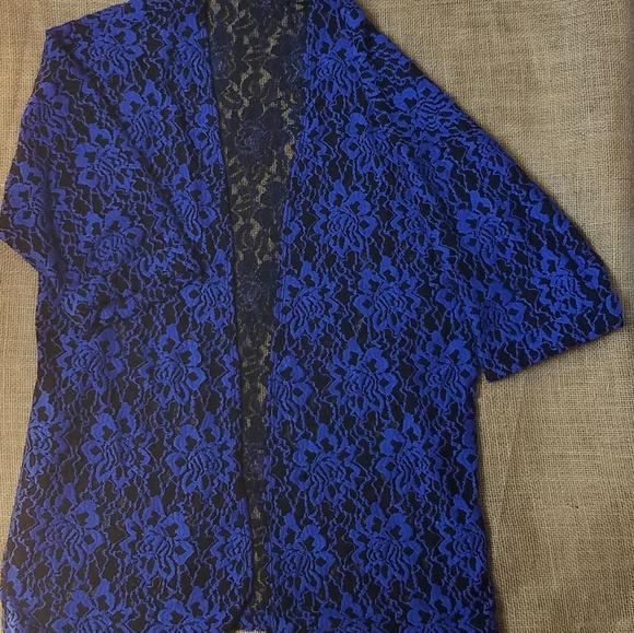 Vibrant Blue Lacey Open top - Picture 1 of 3